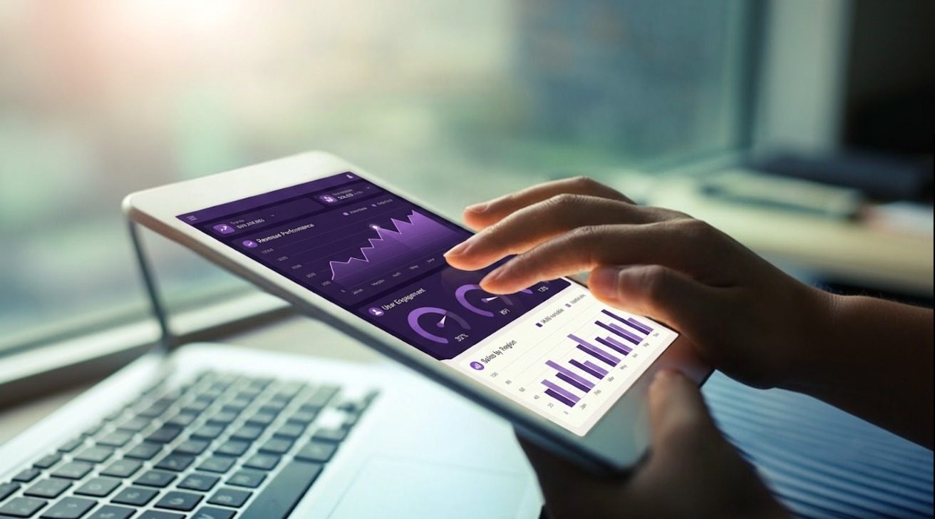 oganizations-produce-value-cloud-analytics